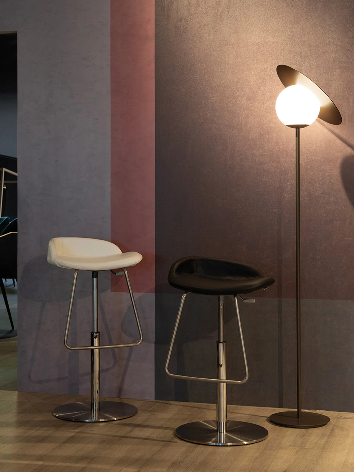 %D0%91%D0%90%D0%A0+%D0%A1%D0%A2%D0%9E%D0%9B+TONIN+CASA%2C+%D0%BC%D0%BE%D0%B4.+BREND